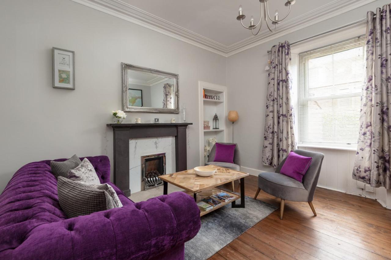 412 Lovely 2 Bedroom Apartment In Abbeyhill Colonies Near Holyrood Park And Calton Hill Единбург Екстериор снимка